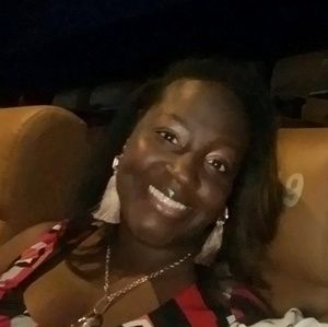 Meet your Posher, Felicia